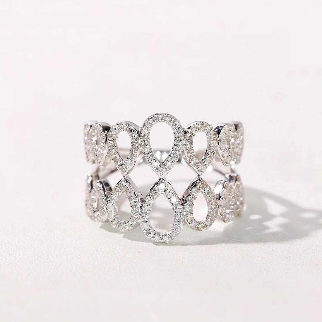 14k Gold 0.88 Ct Natural H Diamond Ring - 4