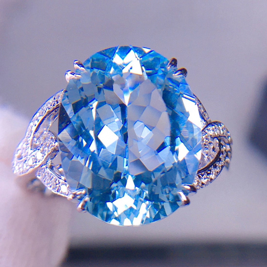 14k Gold 6.5 Ct Natural Aquamarine & Diamond Ring - 4