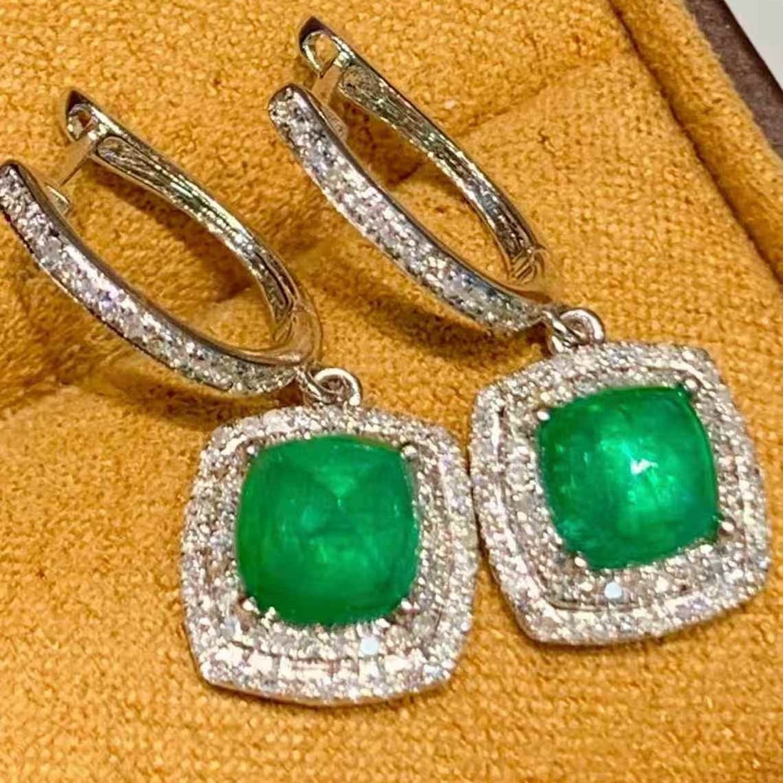 14k Gold 2.3 Ct Natural Emerald & Diamond Earrings - 2