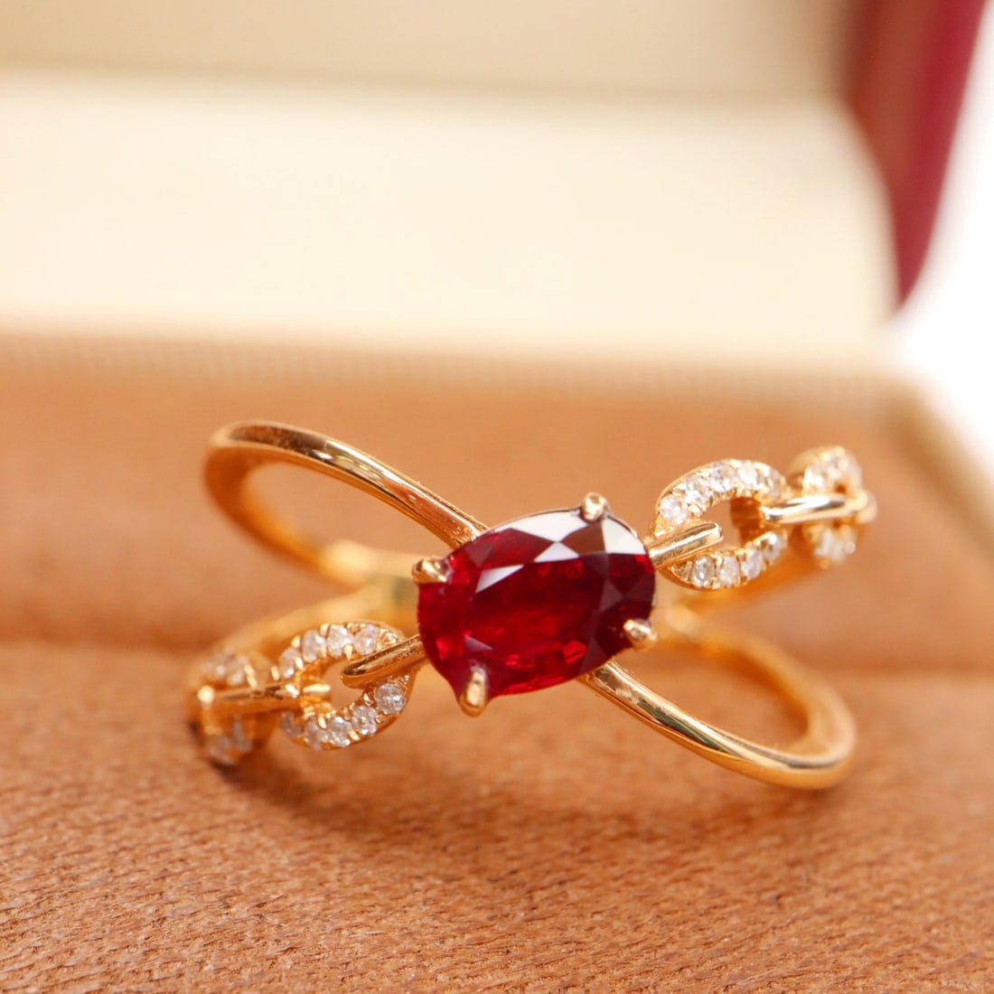 14k Gold 0.98 Ctw Natural Ruby & Diamond Ring - 2