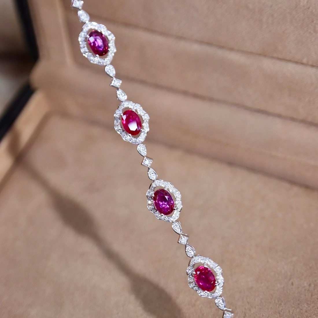 14k Gold 5.64 Ctw Natural Ruby & Diamond Bracelet - 7