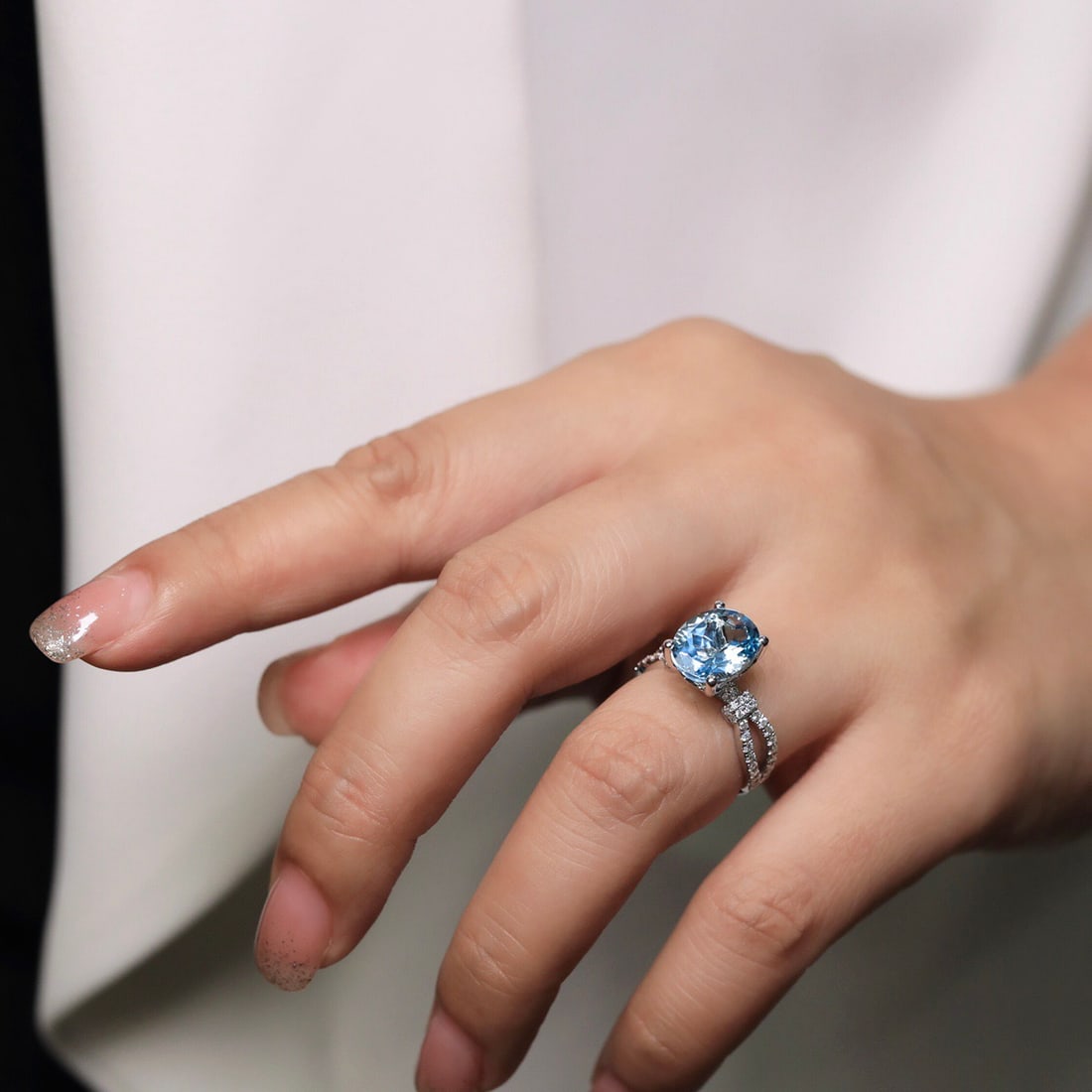 14k Gold 3.57 Ctw Natural Aquamarine & Diamond Ring - 6