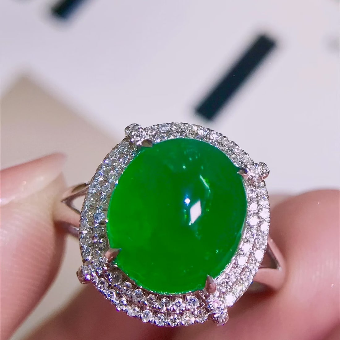 14k Gold 5.04 Ctw Vivid Green Natural Emerald & Diamond Ring - 3