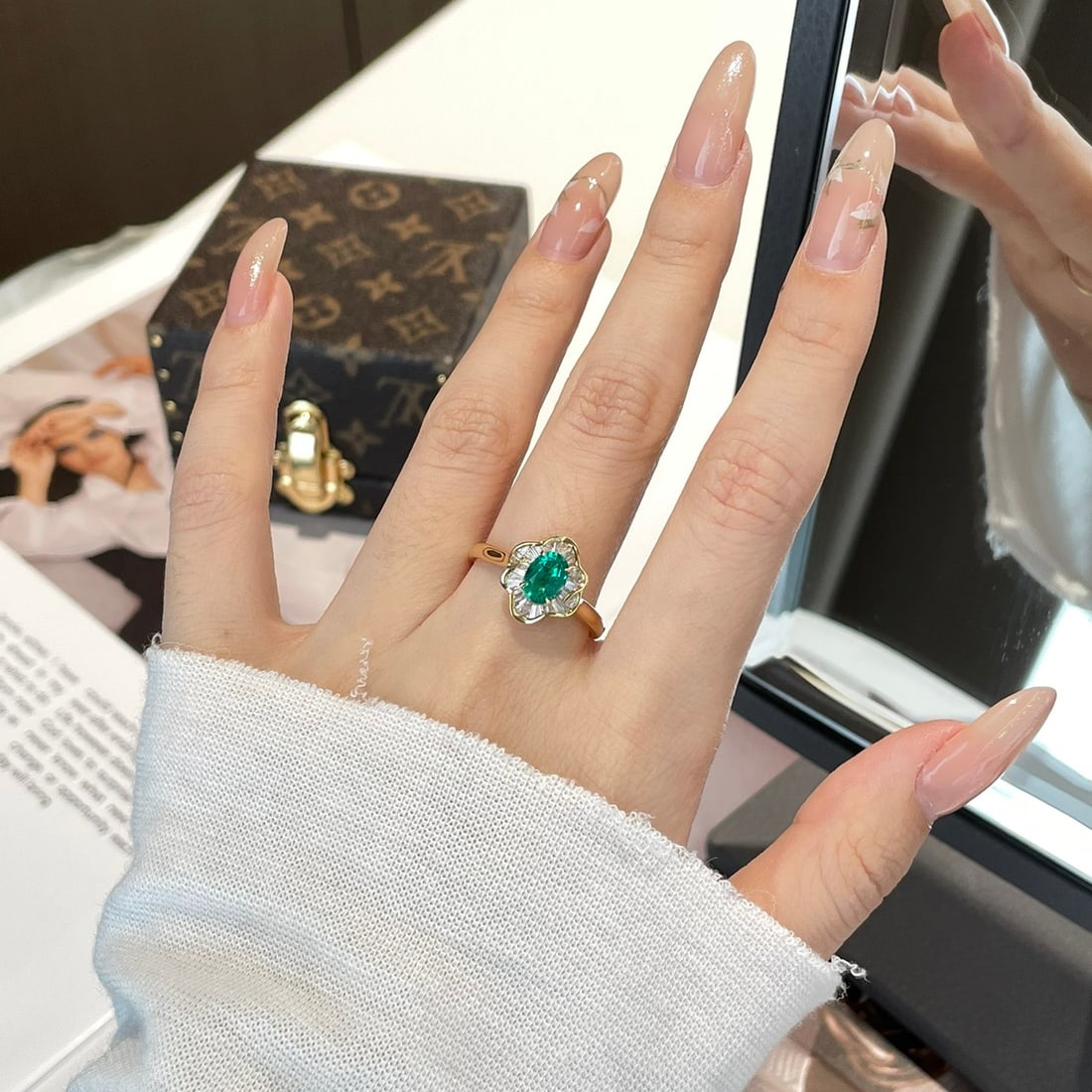 14k Gold 0.34 Ct Natural Emerald & Diamond Ring - 6