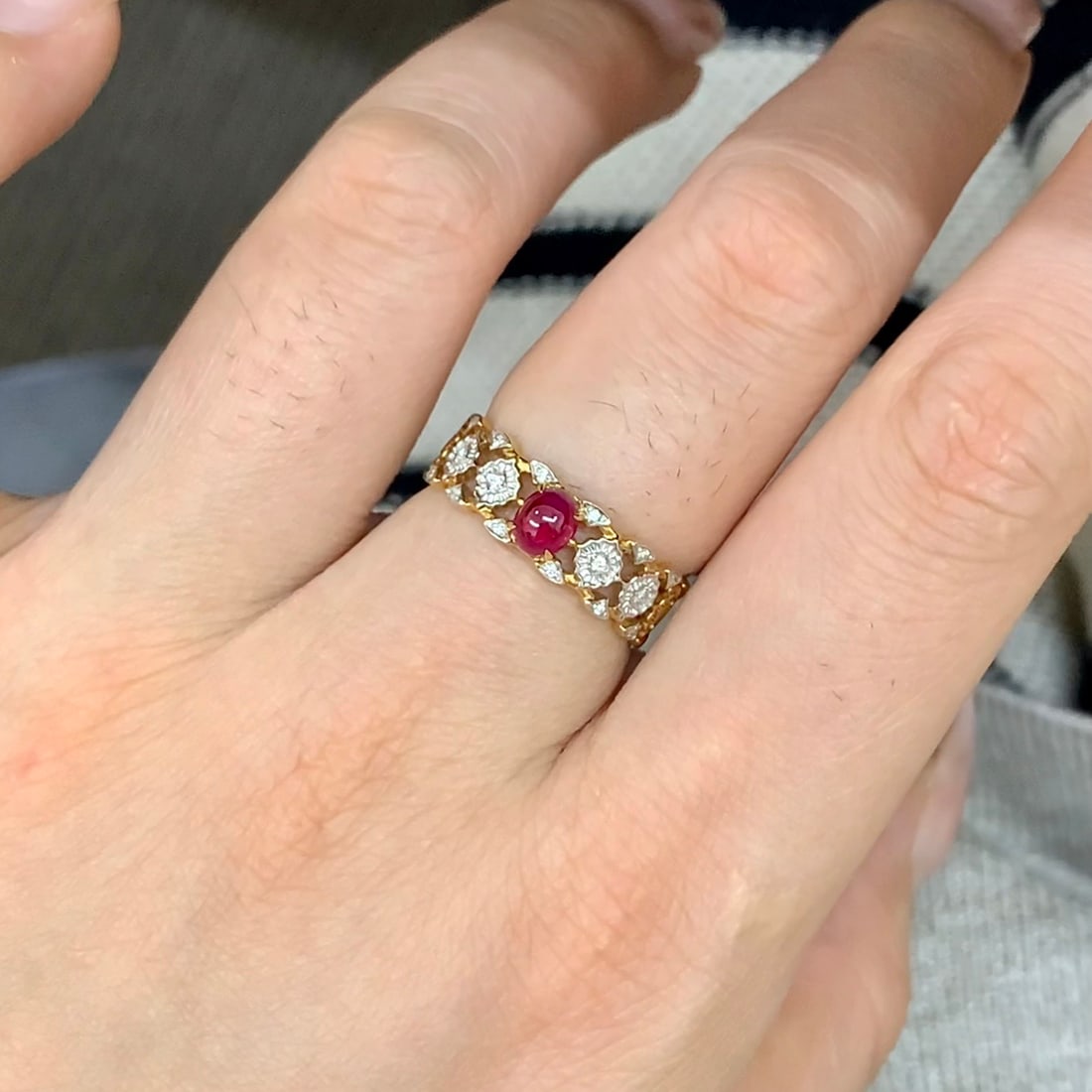 14k Gold 0.69 Ctw Natural Ruby & Diamond Ring - 4