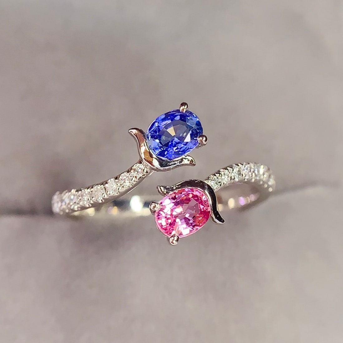 14k Gold 0.8 Ct Natural Sapphire & Diamond & Toi Et Moi Ring - 5