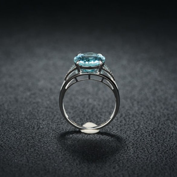 14k Gold 5.0 Ct Natural Aquamarine & Diamond Ring - 6