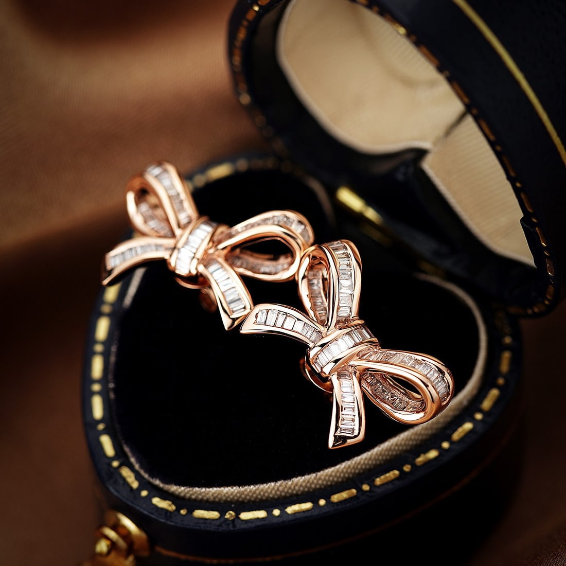 14k Gold 0.42 Ct Natural H Diamond Earrings: Ref:231108252 // gold content:14k gold // main gemstone:diamond // shape:baguette // carat weight:0. 42ct // clarity grade:vs-si // color:h // treatment:natural // Condition: NewLow Estimate: