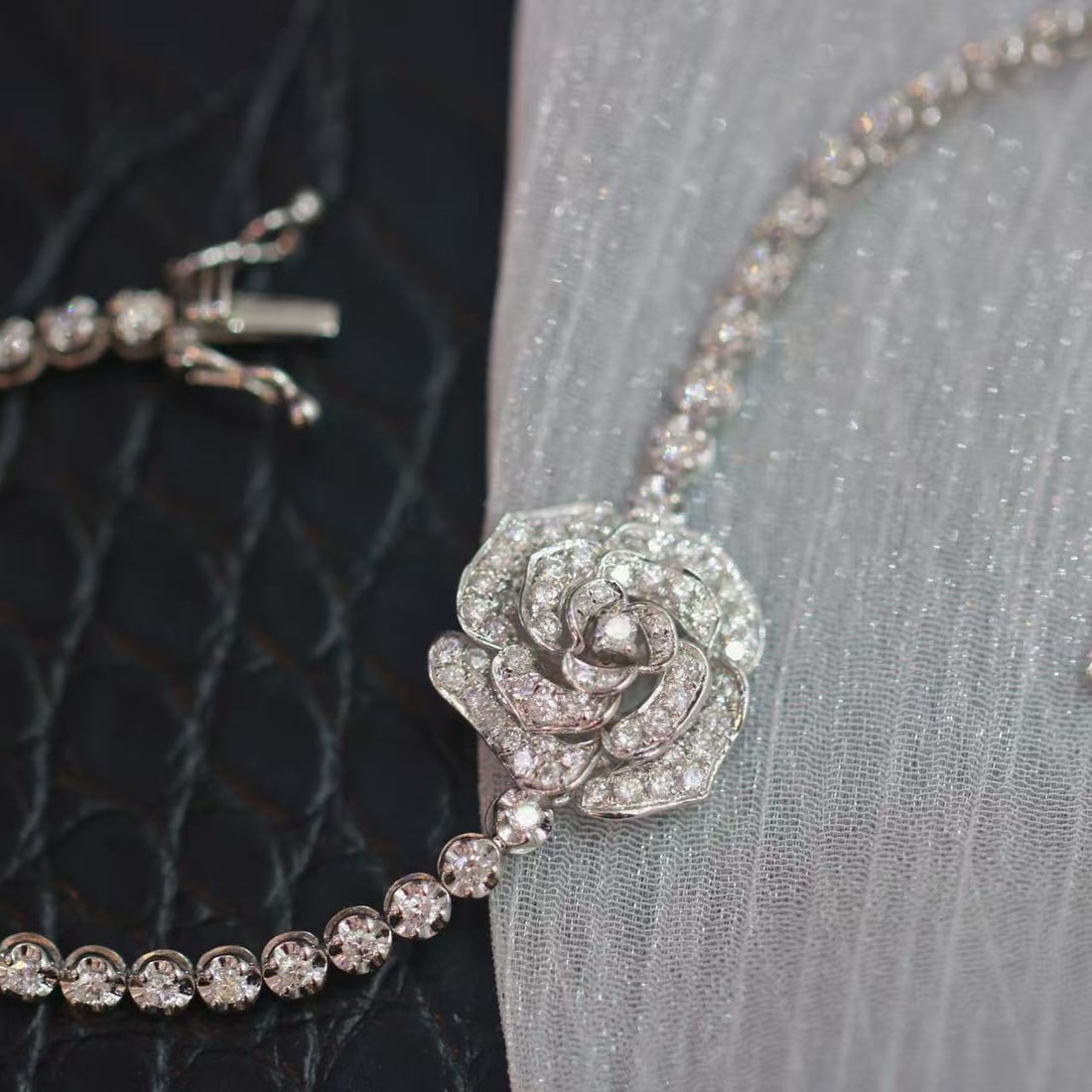 14k Gold 1.5 Ct Natural H Diamond & Flowers Bracelet - 4