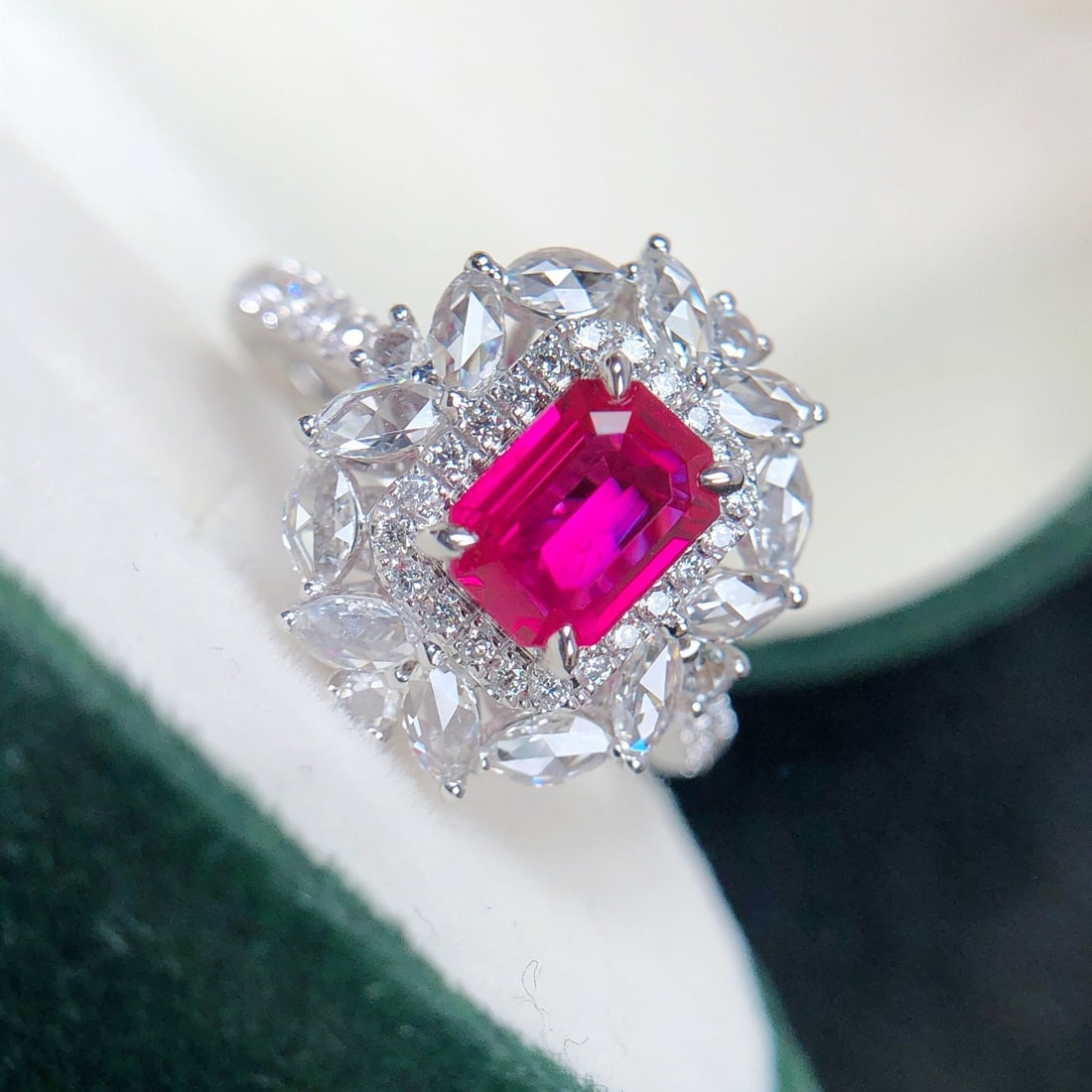 14k Gold 1.98 Ctw Natural Ruby & Diamond Ring - 3