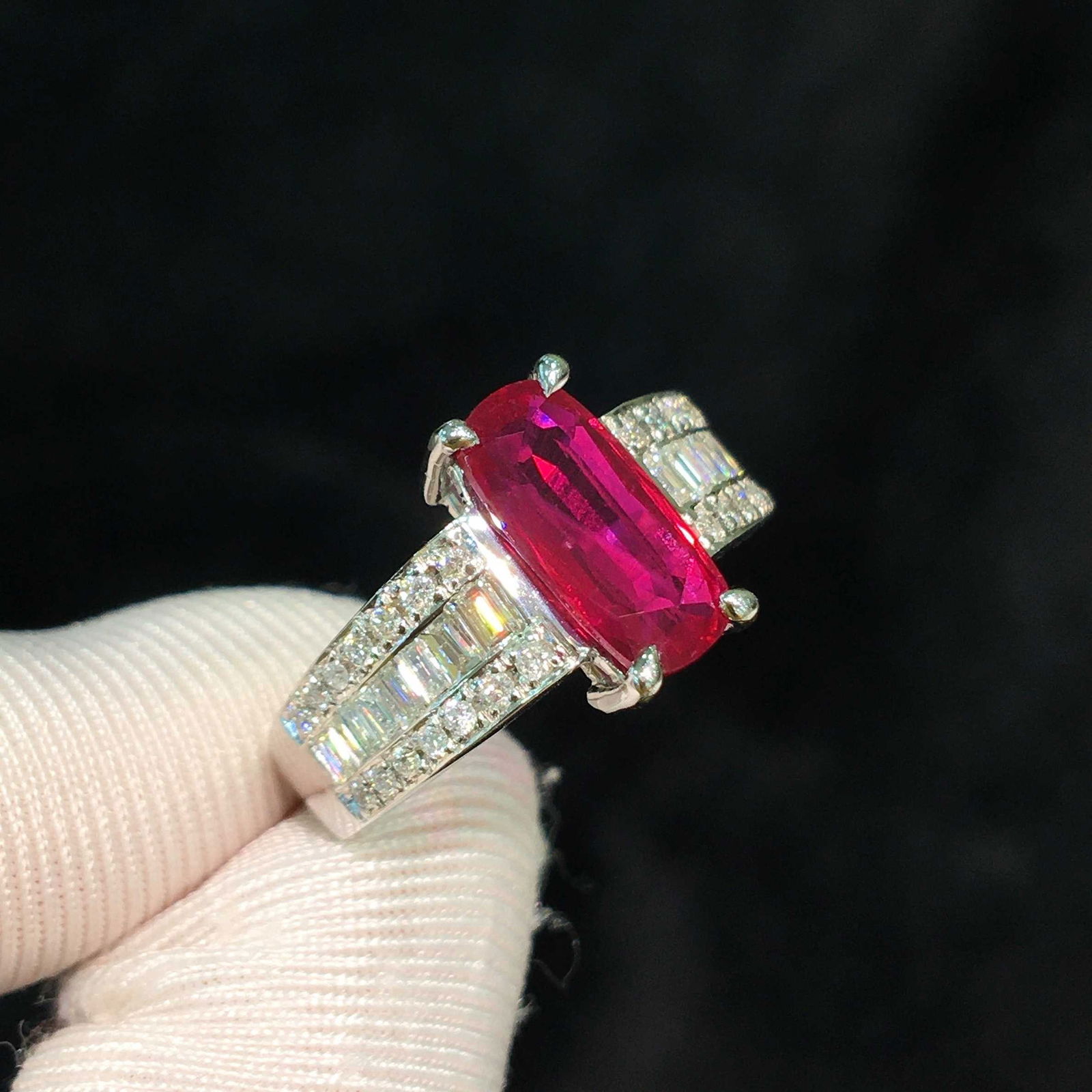 14k Gold 2.37 Ctw Natural Ruby & Diamond Ring - 3