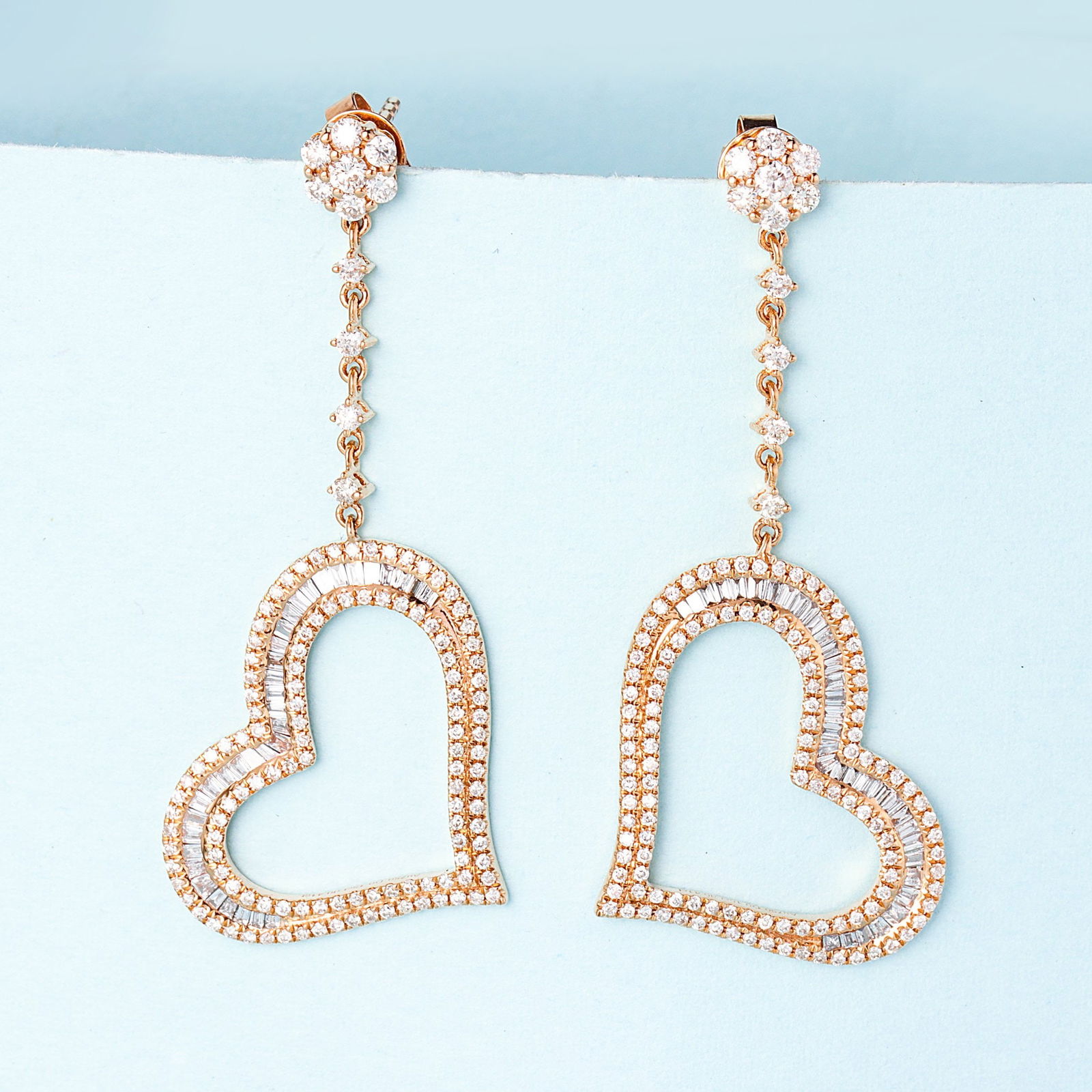 14k Gold 1.03 Ctw Natural H Diamond Earrings: Ref:231108320 // gold content:14k gold // main gemstone:diamond // shape:baguette // carat weight:0. 25ct // clarity grade:vs-si // color:h // treatment:natural // // adjacent gemstone 2 : diamond