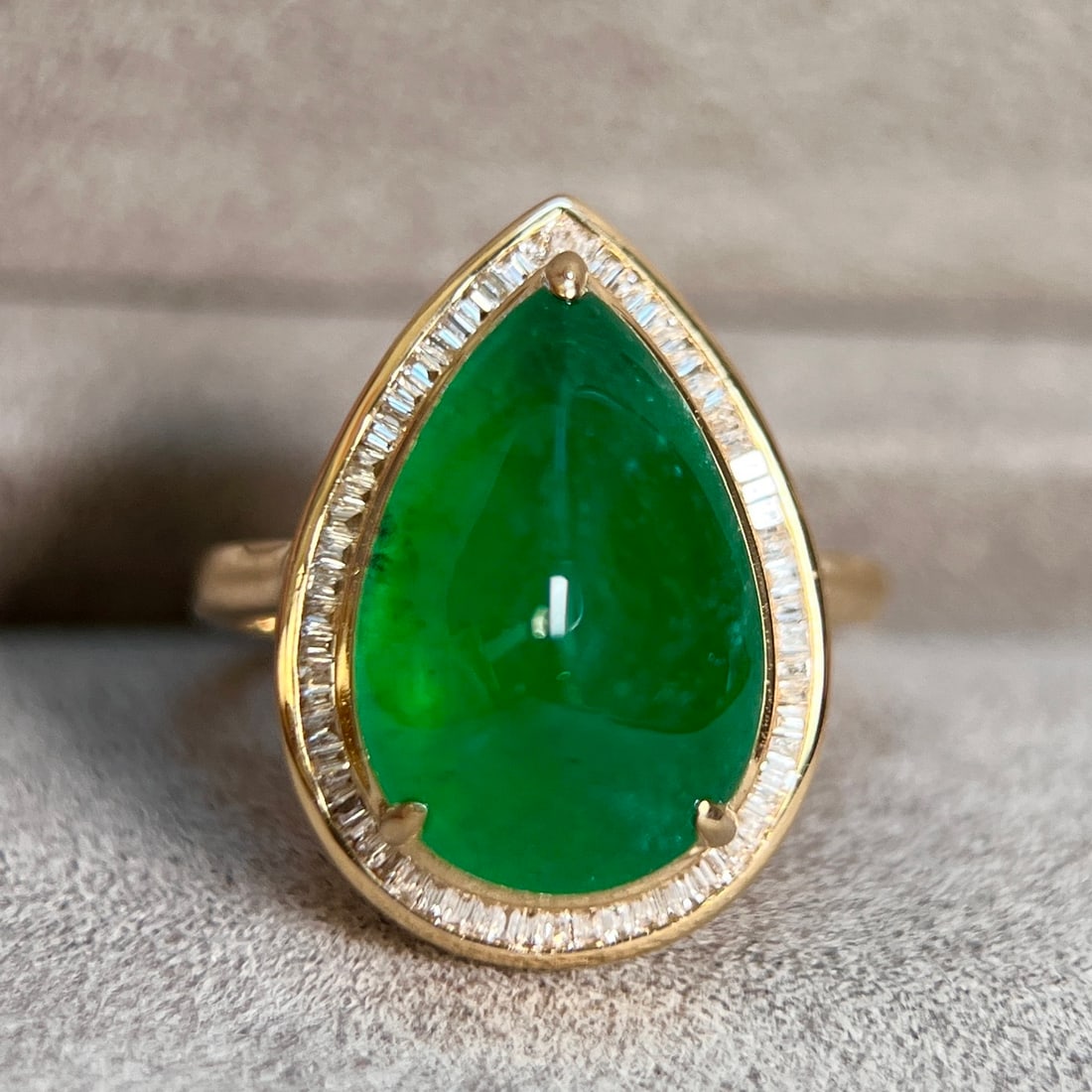 14k Gold 6.48 Ctw Vivid Green Natural Emerald & Diamond Ring - 7