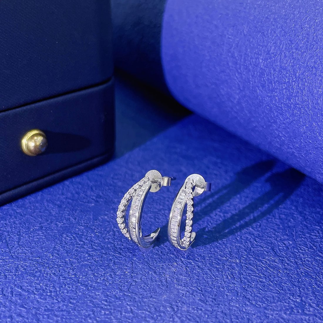 14k Gold 0.36 Ctw Natural H Diamond Earrings - 2