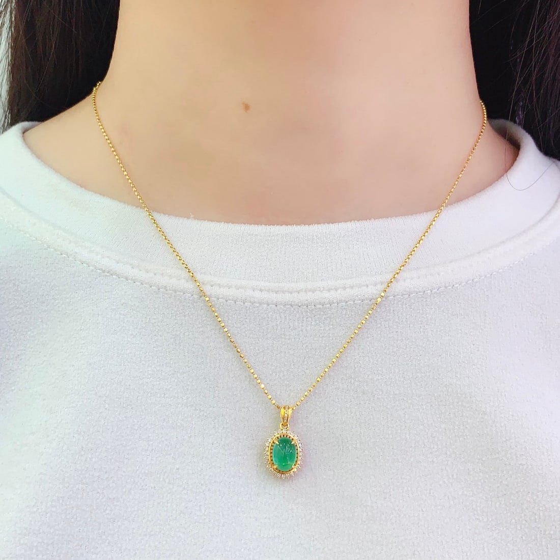 14k Gold 1.5 Ct Vivid Green Natural Emerald & Diamond Pendant( Without Chain ) - 6