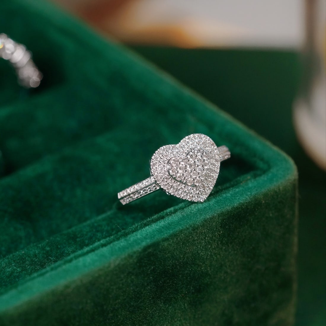 14k Gold 0.30 Ct Natural H Diamond Ring: Ref:231108342 // gold content:14k gold // ring size:7. 25us // // main gemstone:diamond // shape:round // carat weight:0. 30ct // clarity grade:vs-si // color:h // treatment:natural // cut grade:g