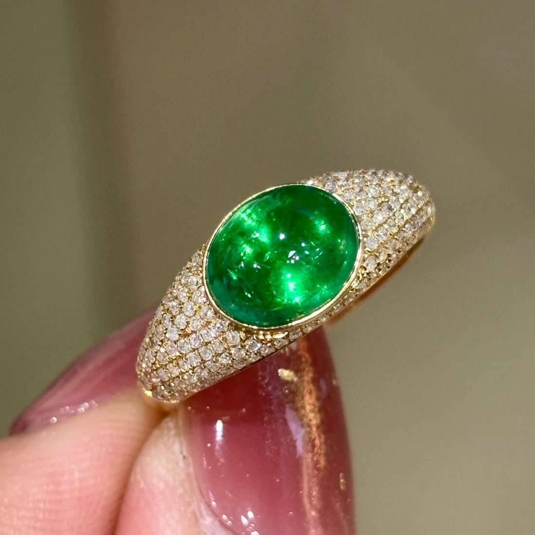 14k Gold 2.1 Ct Vivid Green Natural Emerald & Diamond Ring - 7