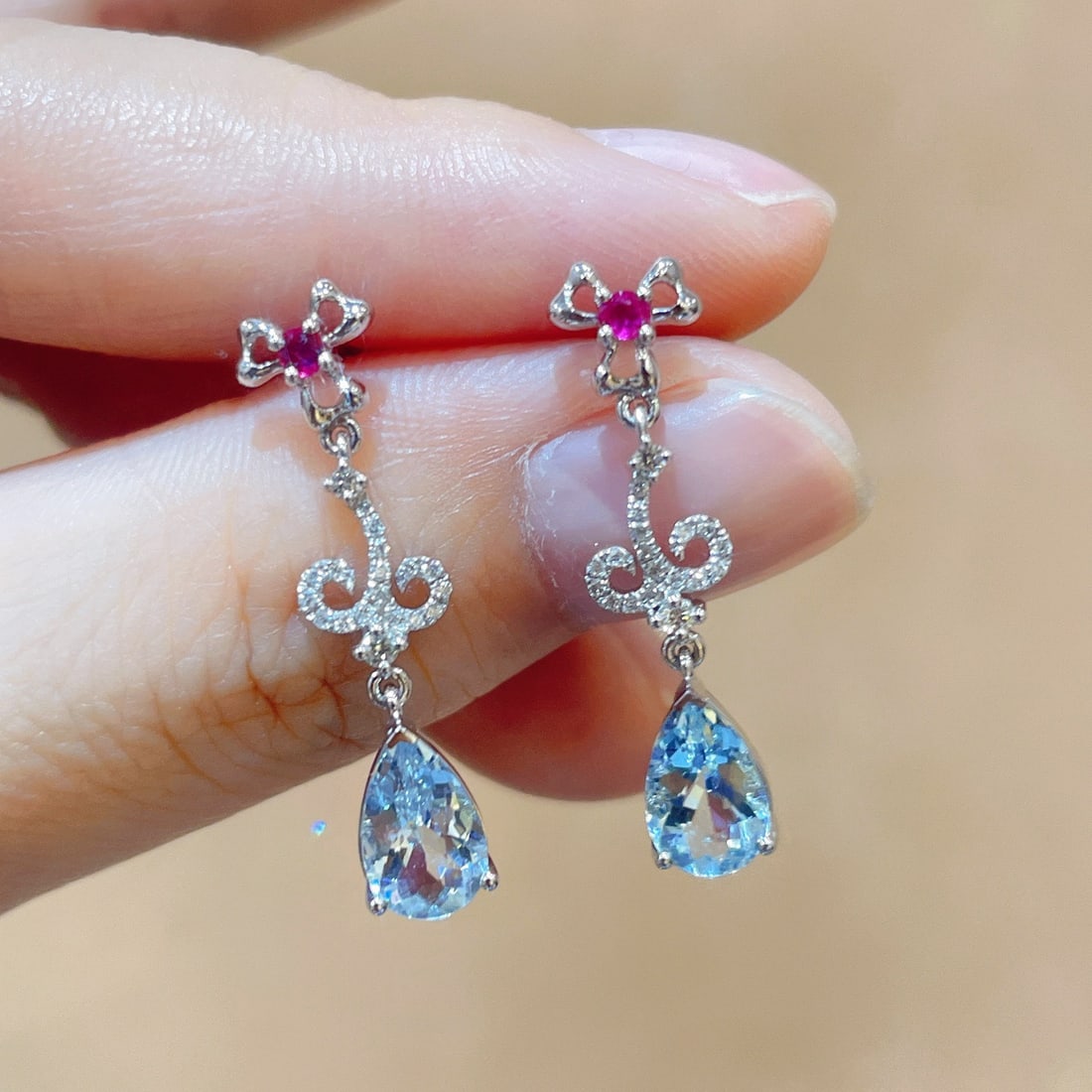 14k Gold 1.87 Ctw Natural Aquamarine & Diamond Earrings - 2