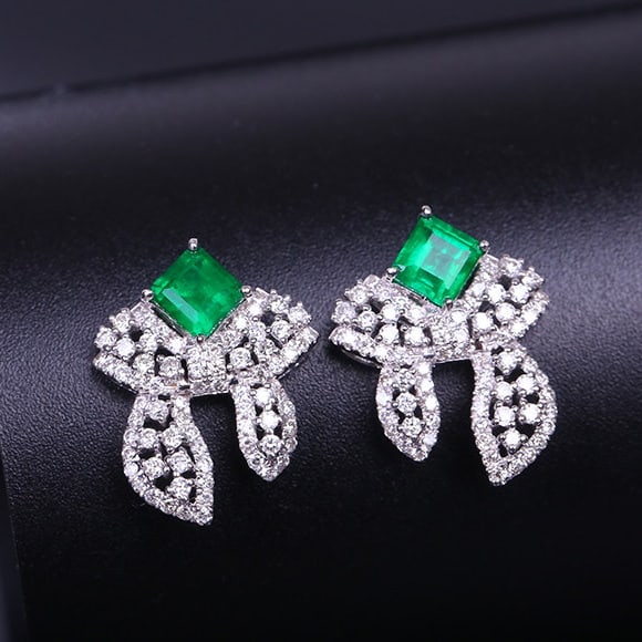 14k Gold 1.20 Ctw Vivid Green Natural Emerald & Diamond Earrings - 4