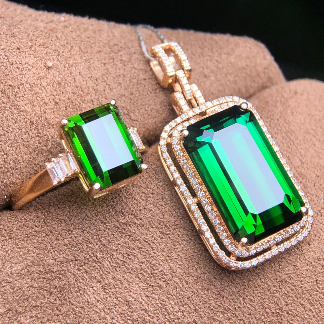 14k Gold 13.99 Ct Natural Tourmaline & Diamond Jewelry Set - 6