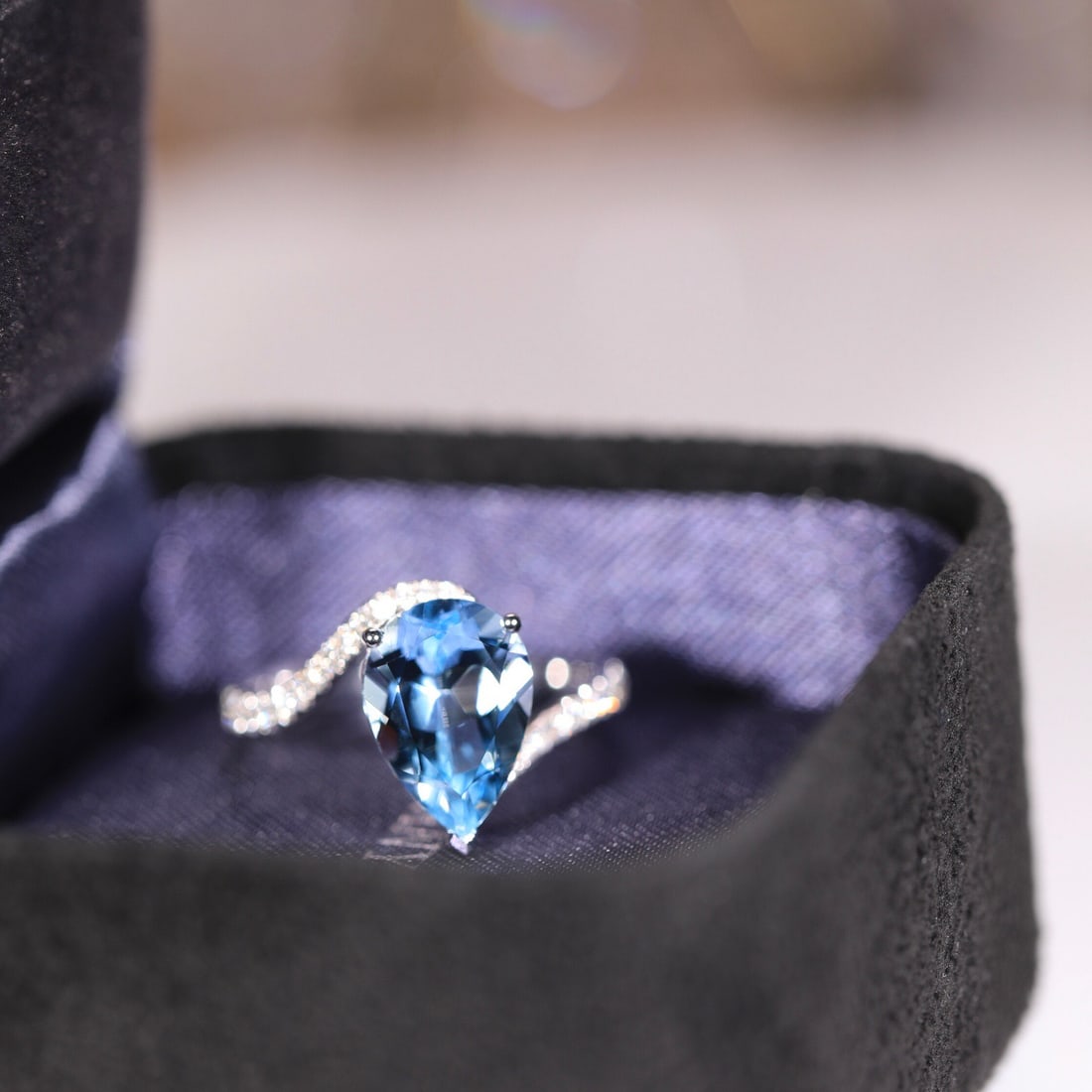 14k Gold 2.17 Ct Natural Aquamarine & Diamond Ring - 6