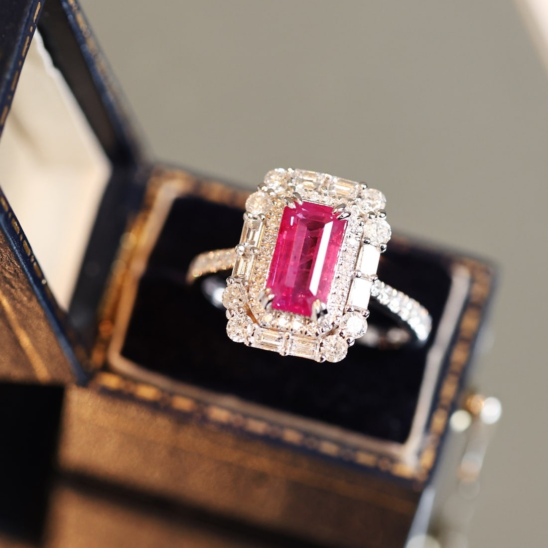 14k Gold 3.10 Ctw Natural Ruby & Diamond Ring - 6