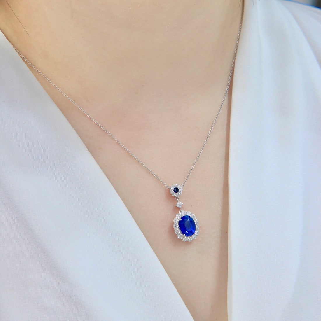 14k Gold 3.36 Ctw Natural Sapphire & Diamond Necklace - 4