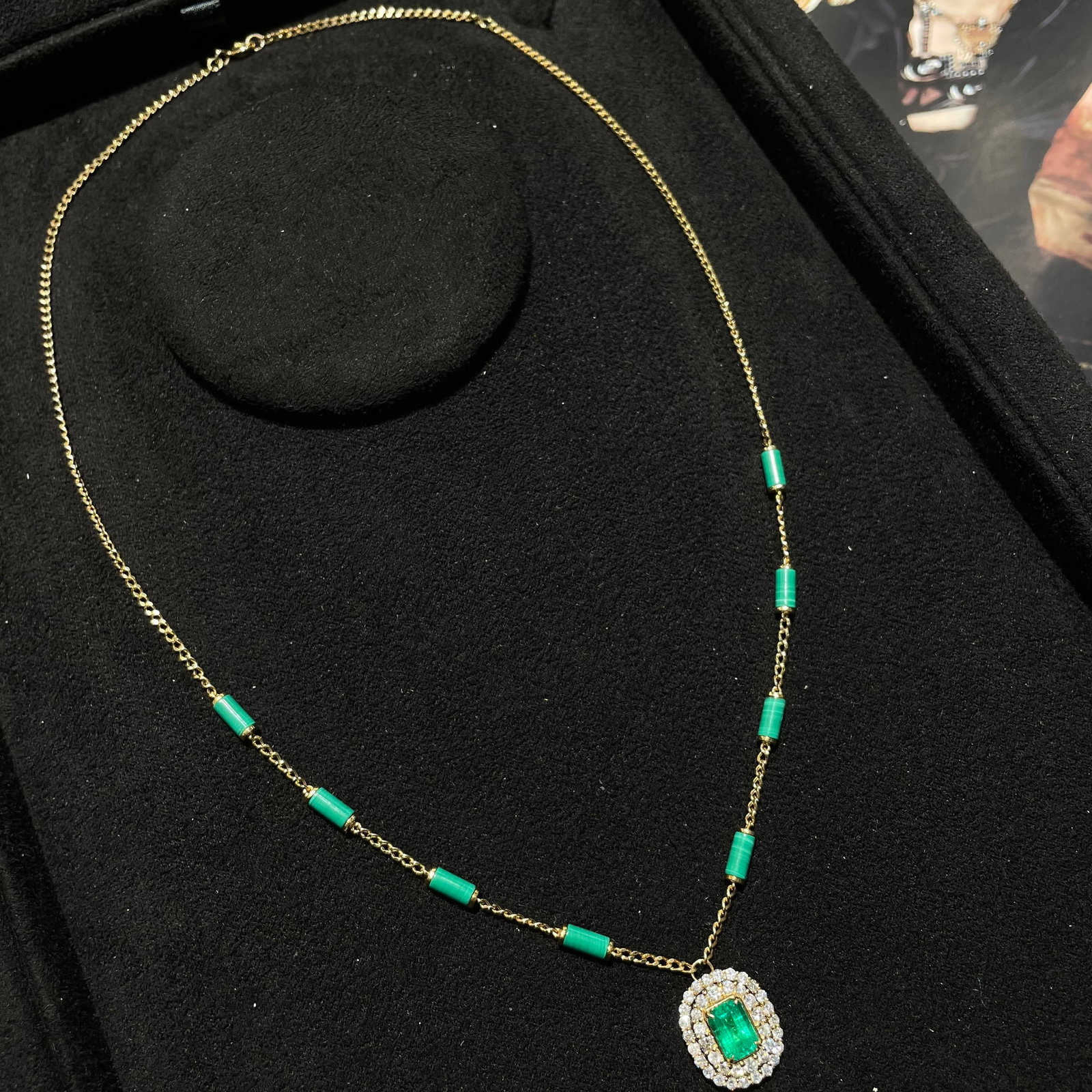 14k Gold 1 Ct Vivid Green Natural Emerald & Diamond Necklace - 5