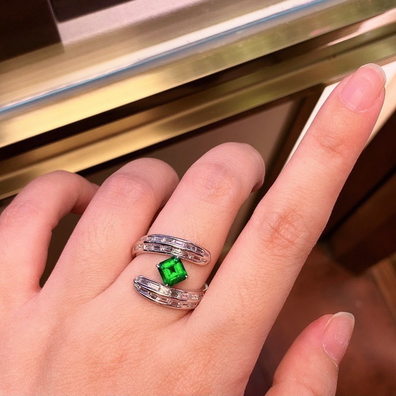 14k Gold 2.03 Ctw Vivid Green Natural Emerald & Diamond Ring - 7