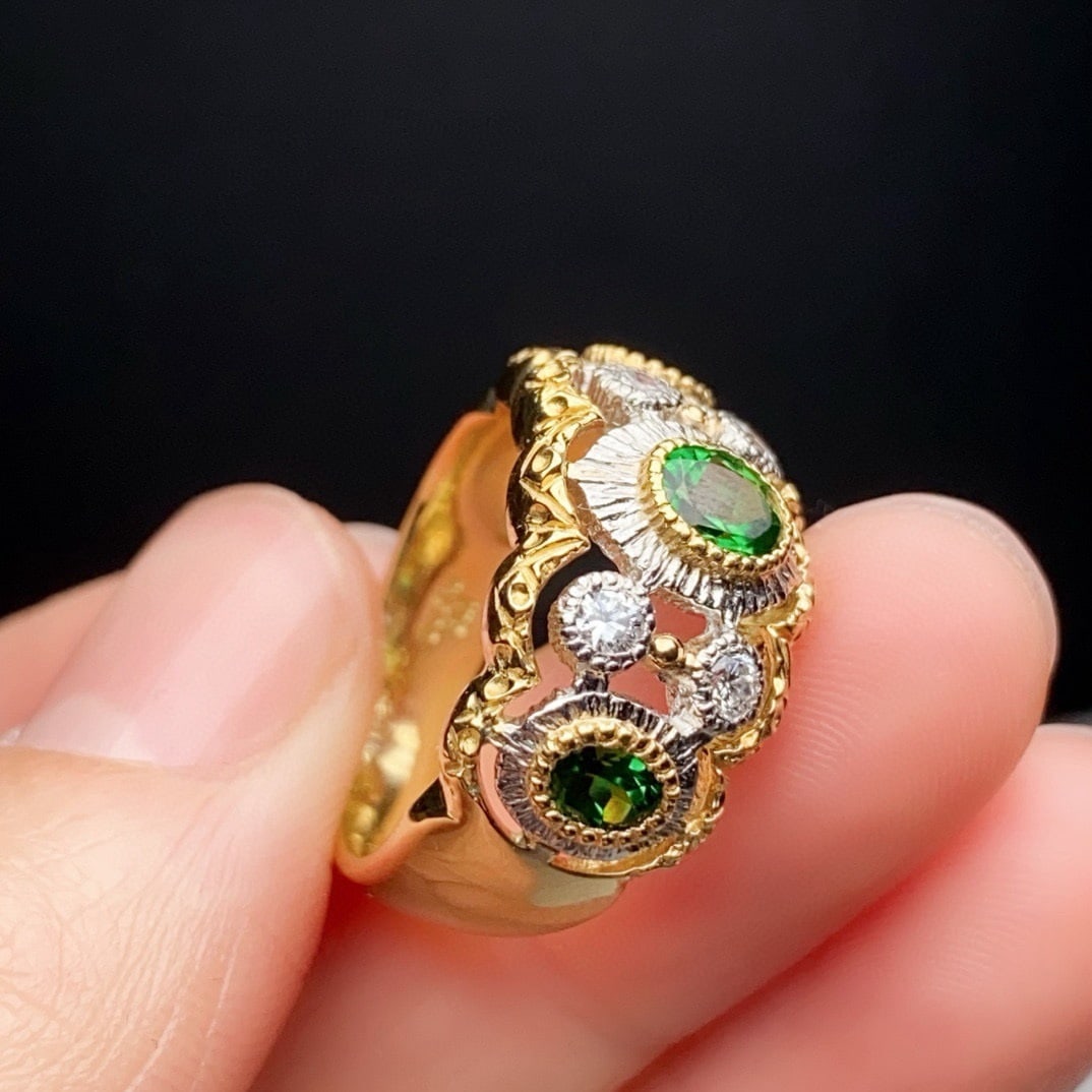14k Gold 1.04 Ctw Vivid Green Natural Tsavorite & Diamond Ring - 4