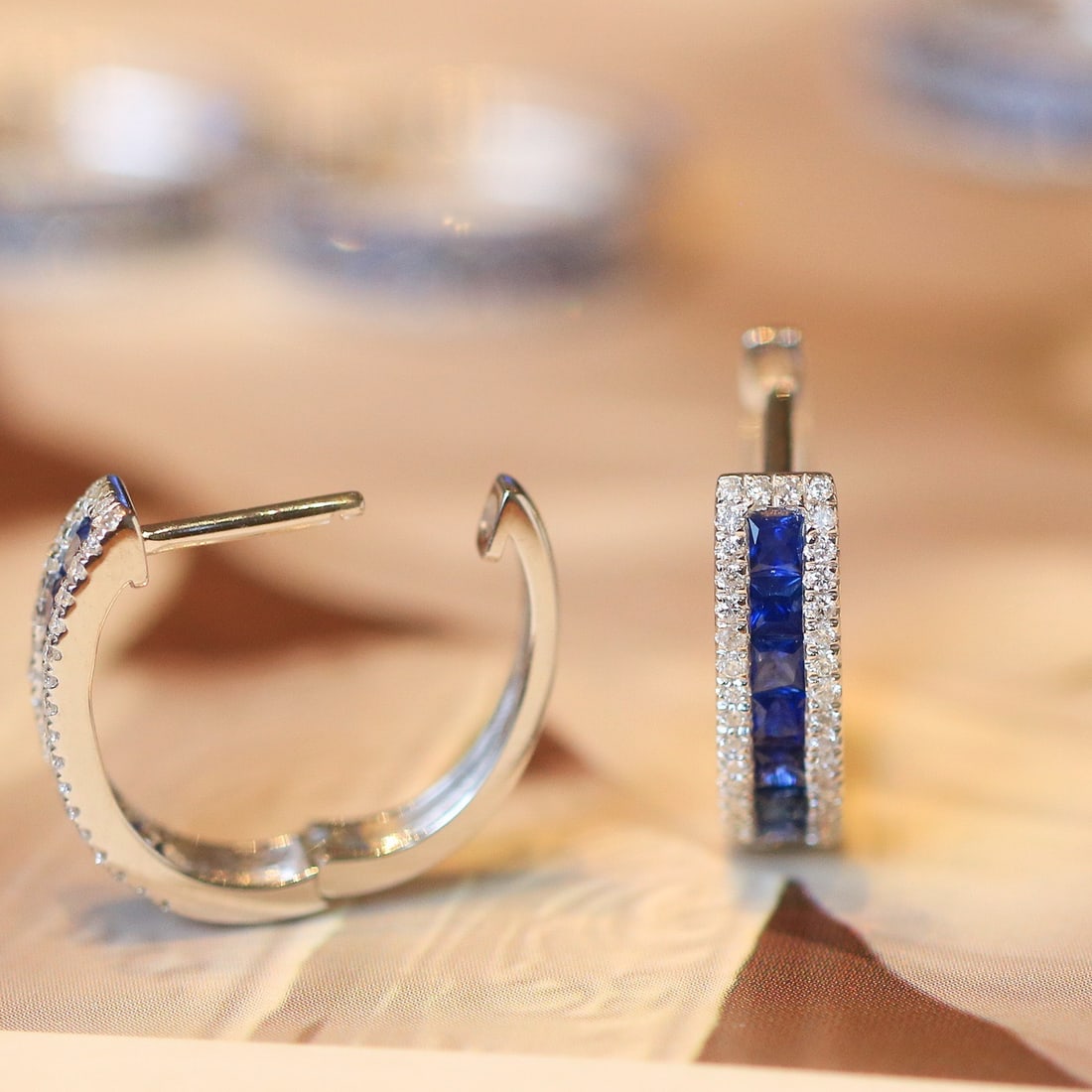 14k Gold 0.92 Ctw Natural Sapphire & Diamond Earrings - 3