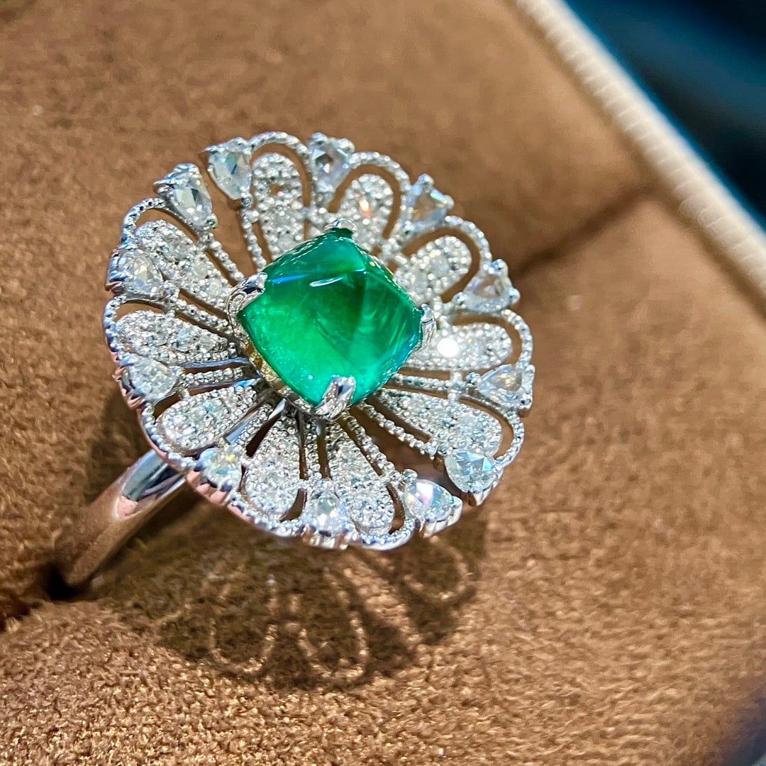 14k Gold 2.49 Ctw Vivid Green Natural Emerald & Diamond Ring - 4