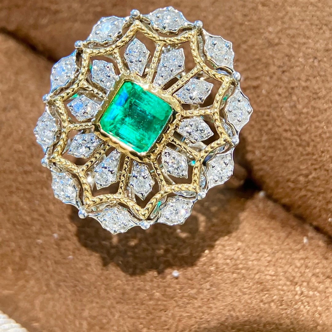 14k Gold 1.01 Ctw Natural Emerald & Diamond Ring - 3