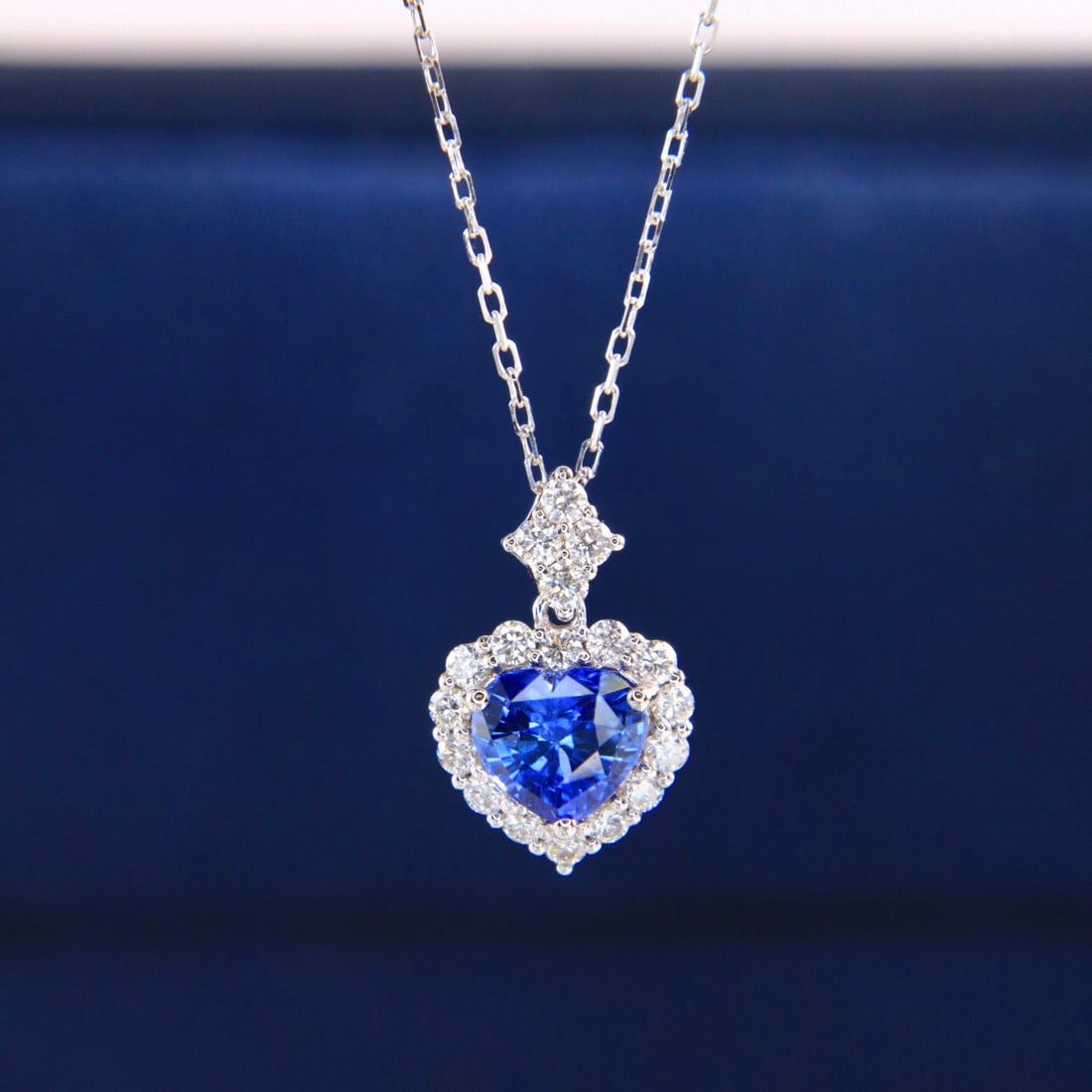 14k Gold 1.30 Ctw Natural Sapphire & Diamond Necklace - 4