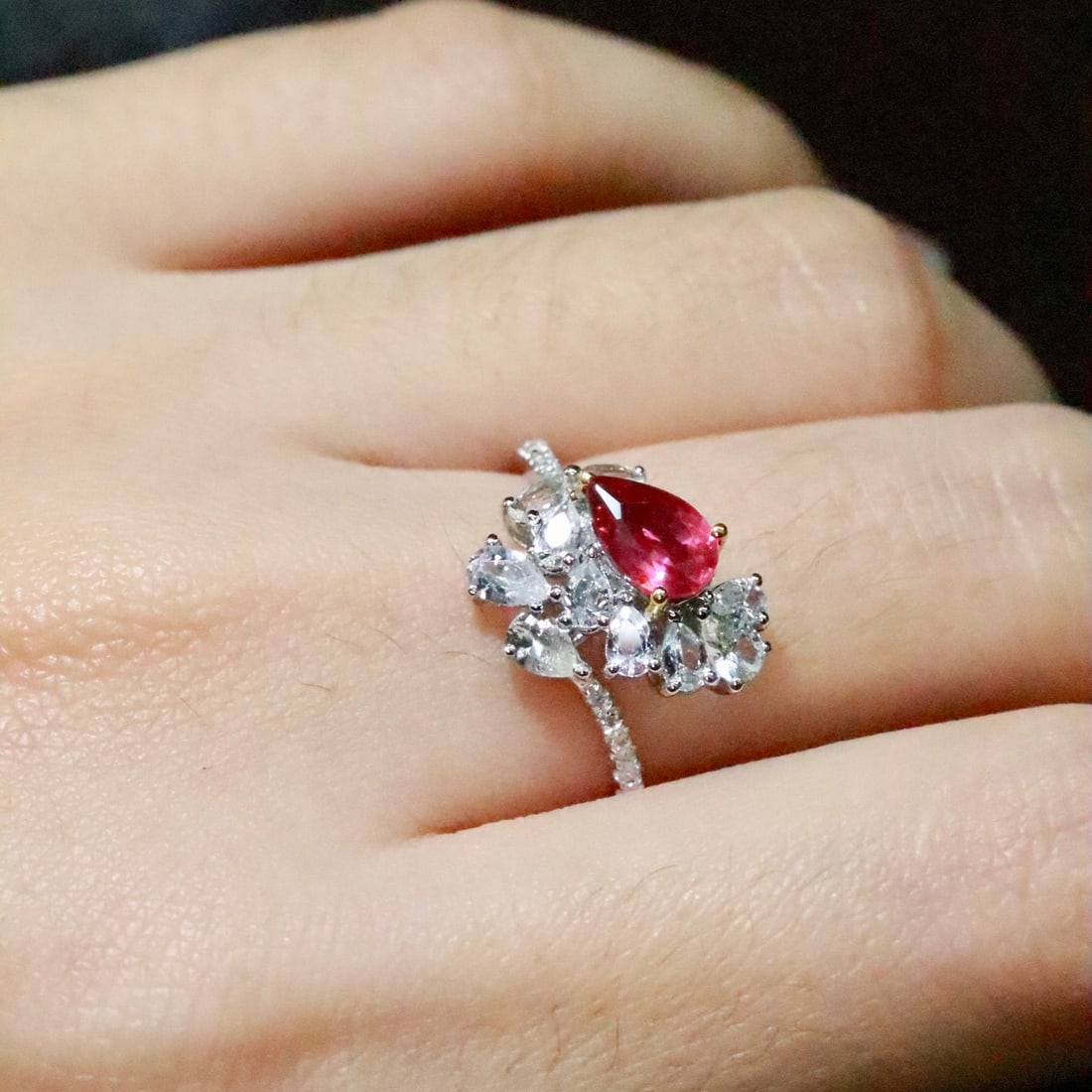 14k Gold 0.85 Ctw Natural Ruby & Diamond Ring - 6