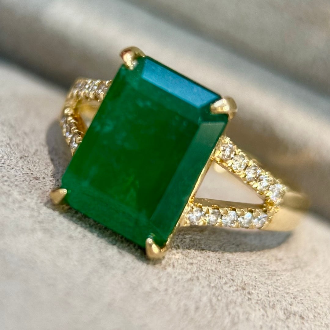 14k Gold 3.97 Ctw Vivid Green Natural Emerald & Diamond Ring - 4