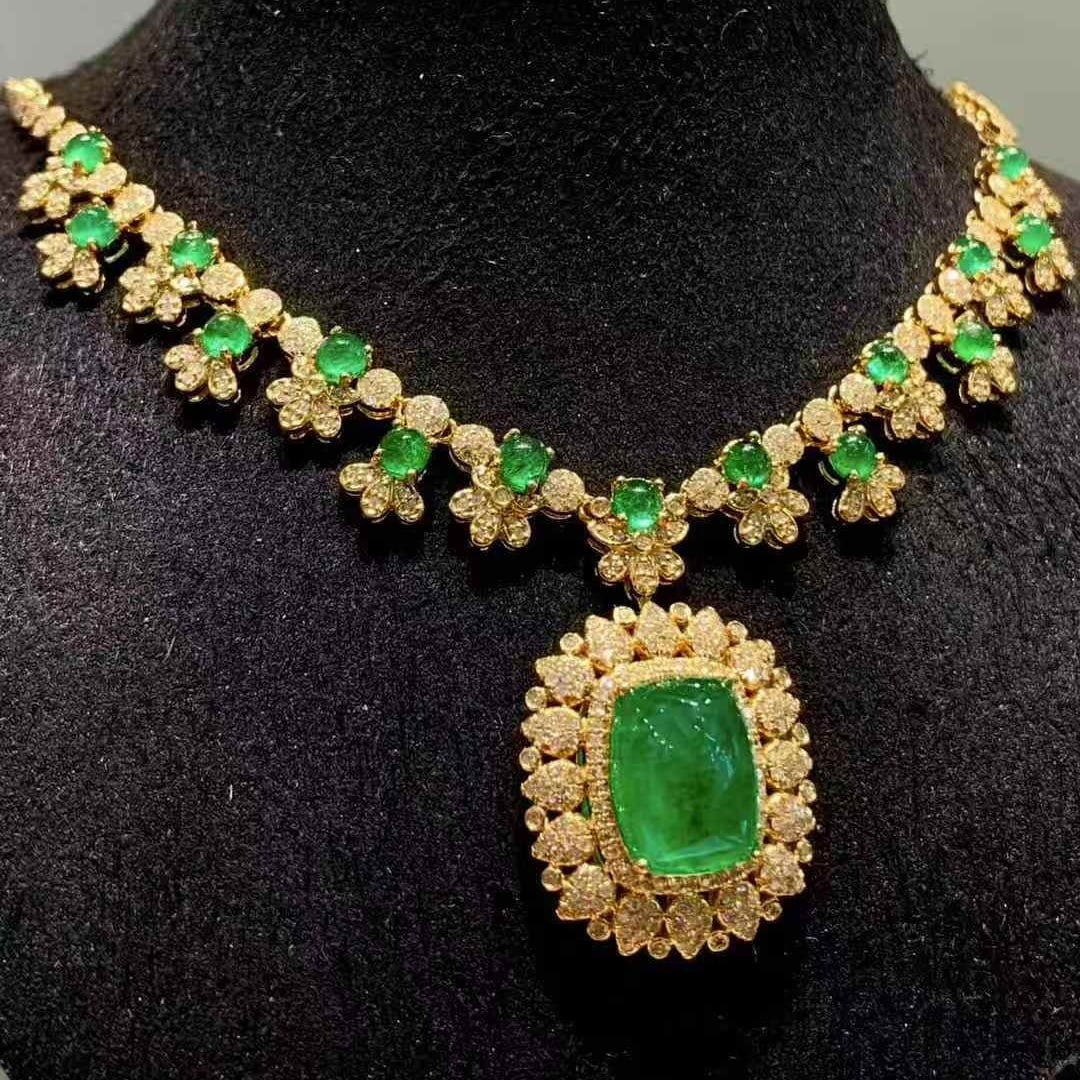 14k Gold 7.2 Ct Natural Emerald & Diamond Necklace - 2