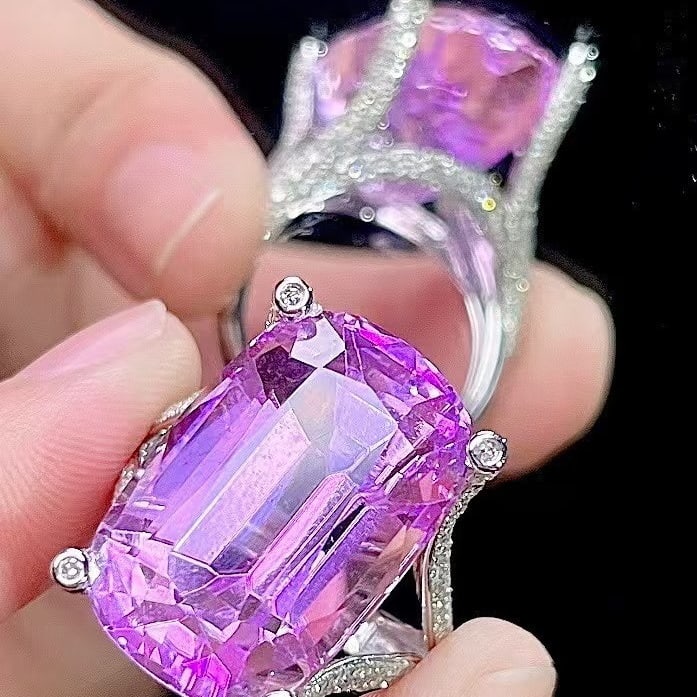 14k Gold 22.9 Ct Natural Kunzite & Diamond Ring - 4