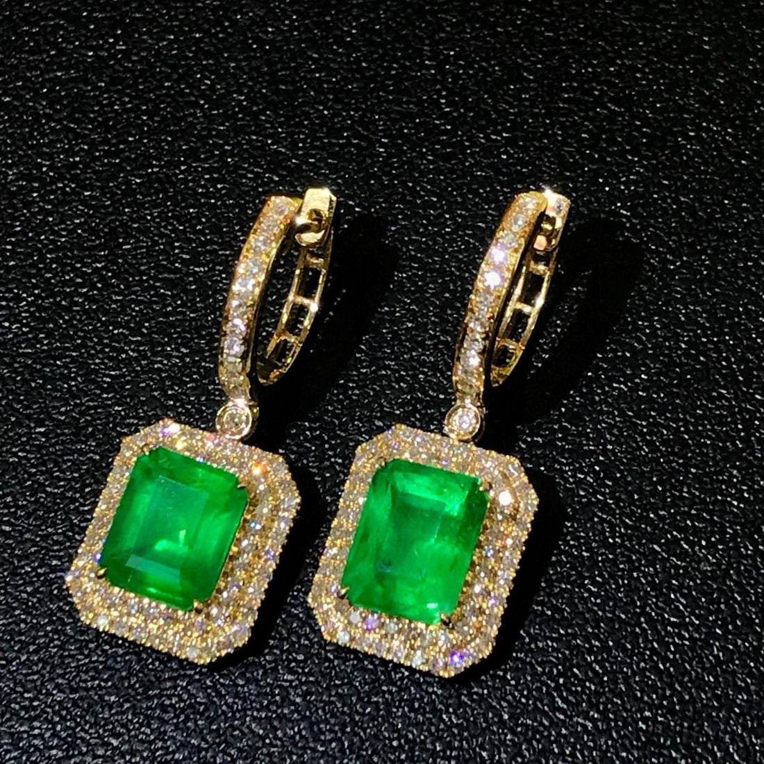 14k Gold 3.50 Ctw Vivid Green Natural Emerald & Diamond Earrings - 2