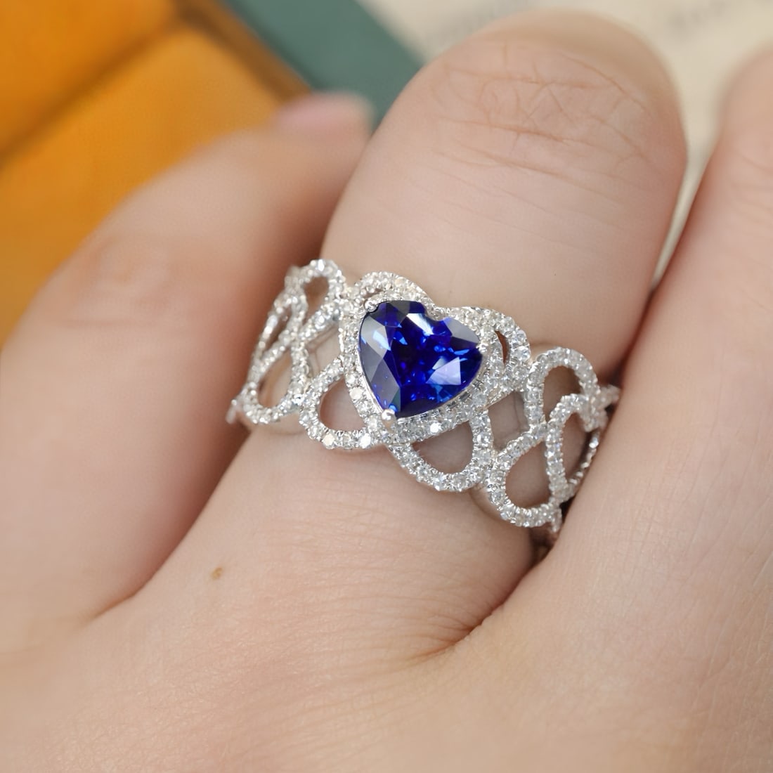 14k Gold 1.67 Ctw Vivid Blue Natural Sapphire & Diamond Ring - 5