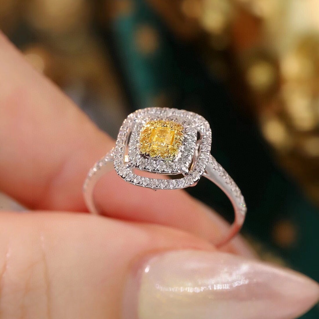 14k Gold 0.55 Ctw Natural Yellow Diamond & Diamond Ring - 3