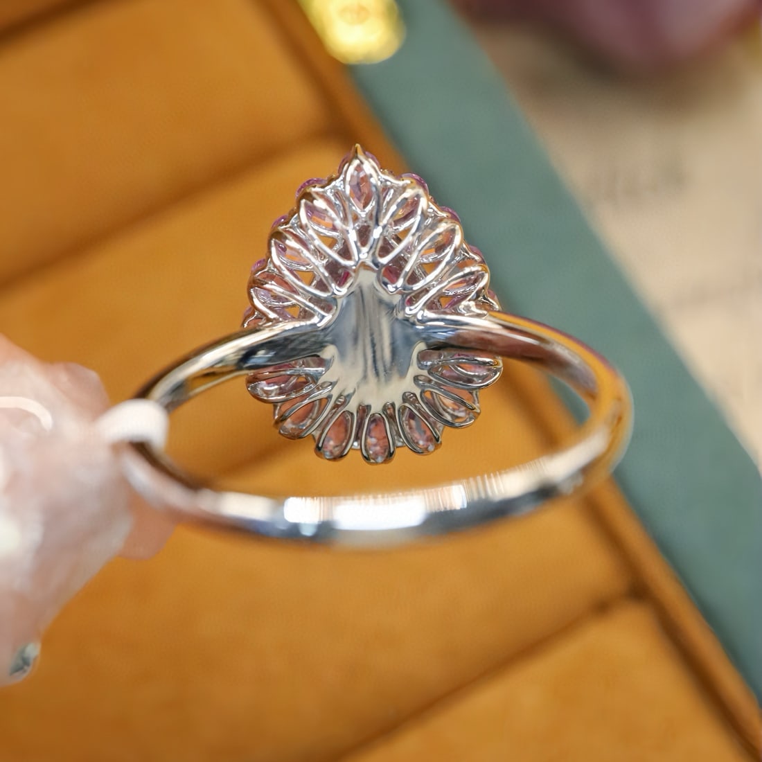 14k Gold 1.91 Ctw Natural Padparadscha Sapphire & Diamond Ring - 4