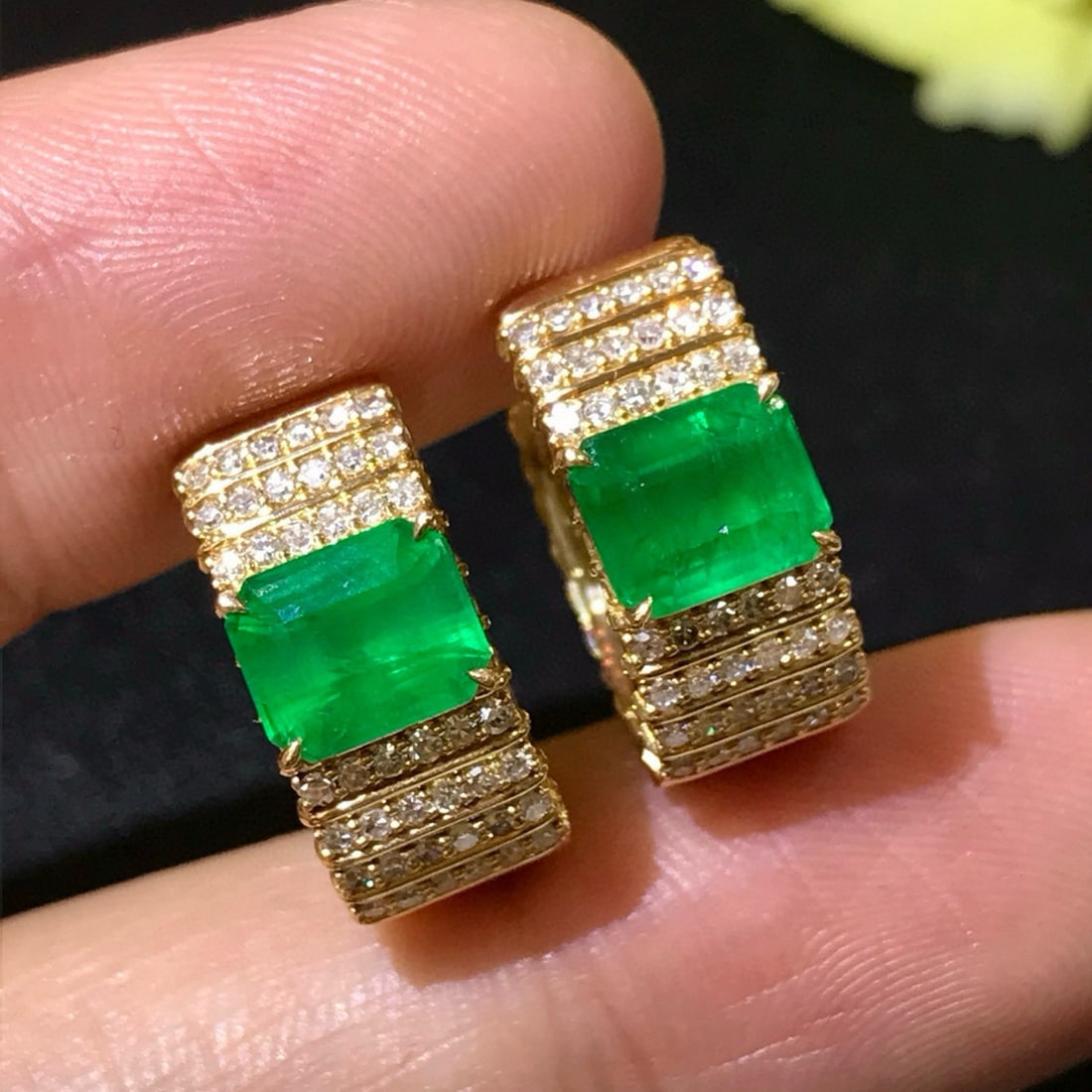 14k Gold 2.93 Ctw Vivid Green Natural Emerald & Diamond Earrings - 3