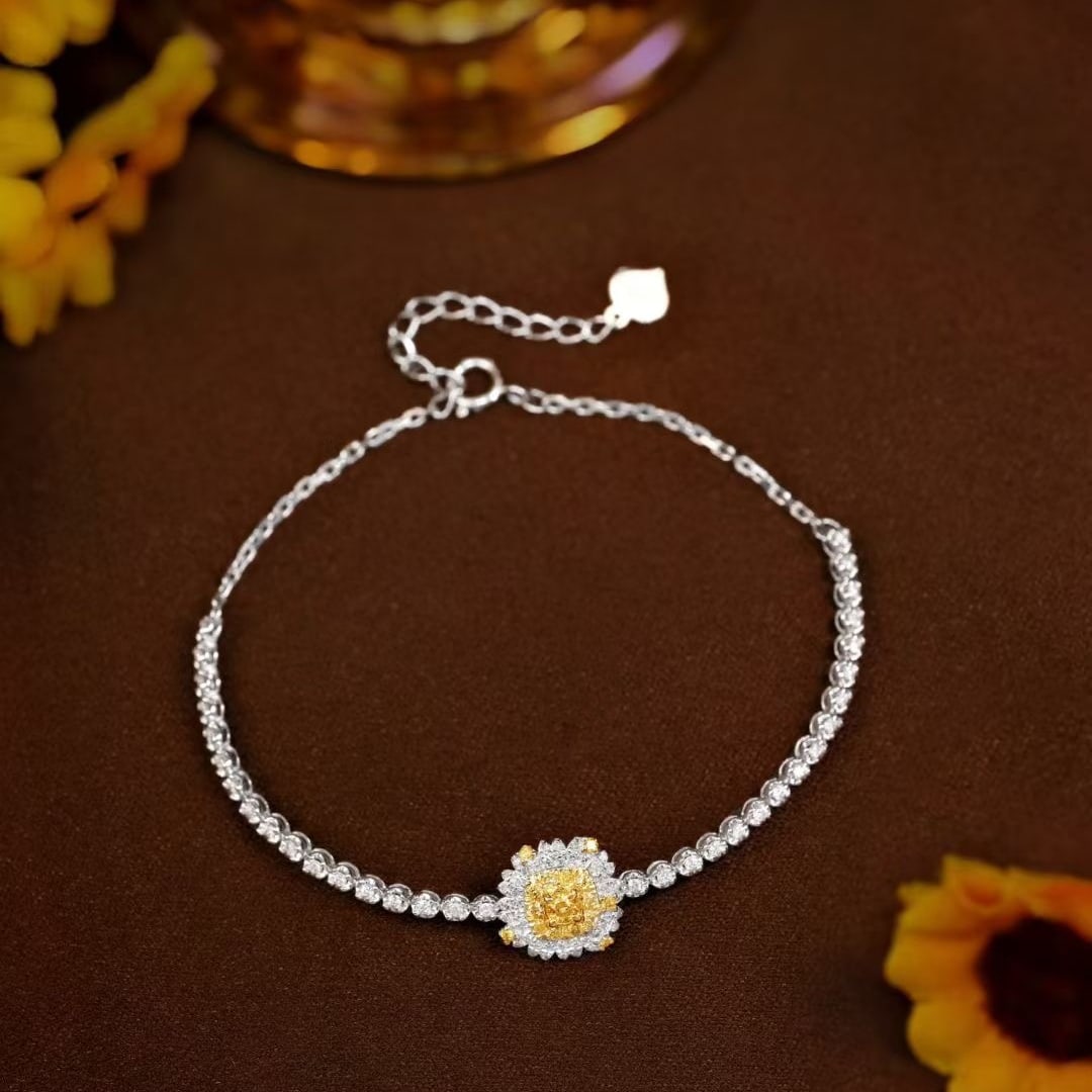 14k Gold 0.58 Ct Natural Color Diamond Bracelet - 2