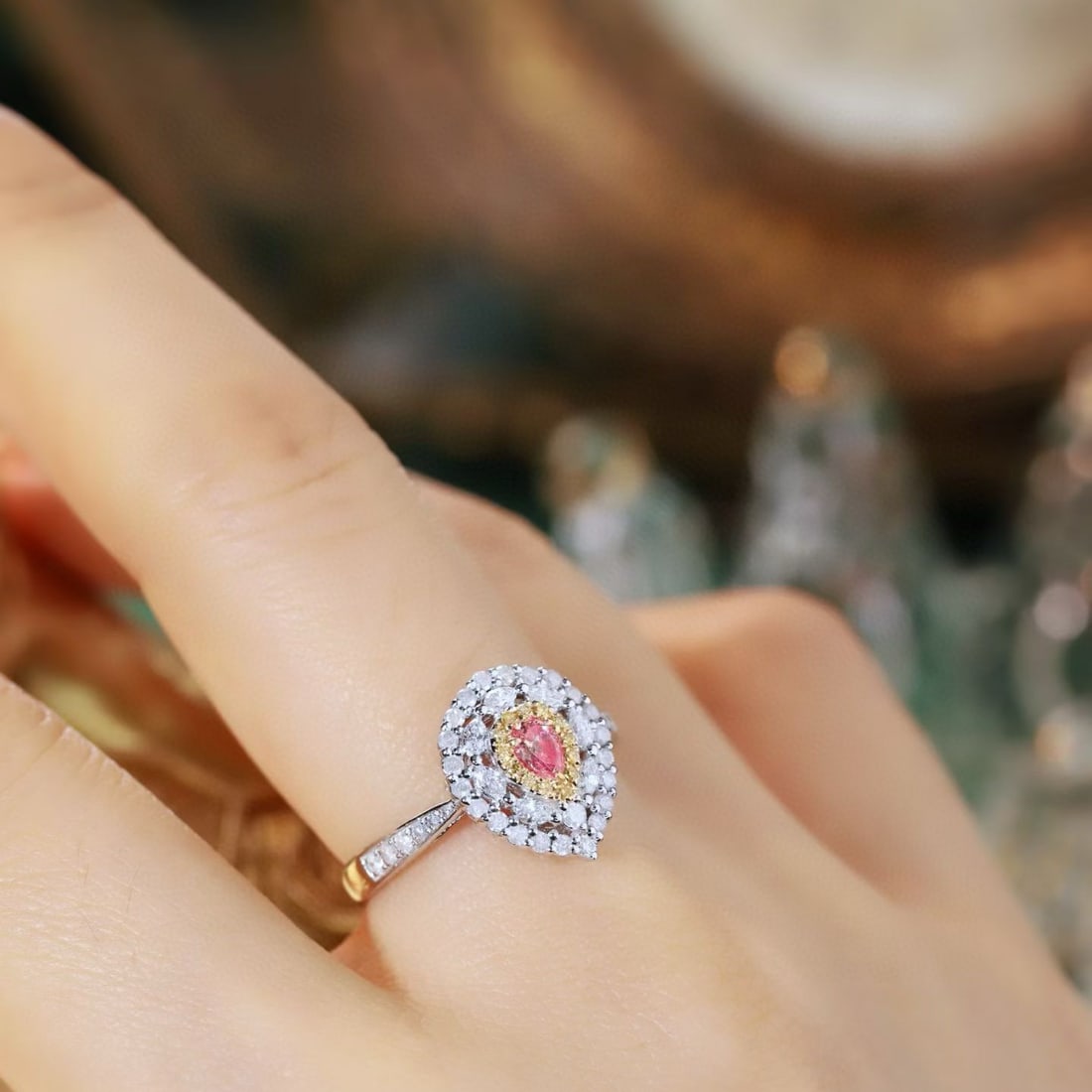 14k Gold 0.78 Ctw Natural Pink Diamond & Diamond Ring - 8