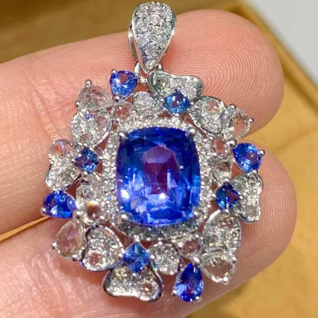 14k Gold 2.3 Ct Natural Sapphire & Diamond Pendant( Without Chain ) - 2