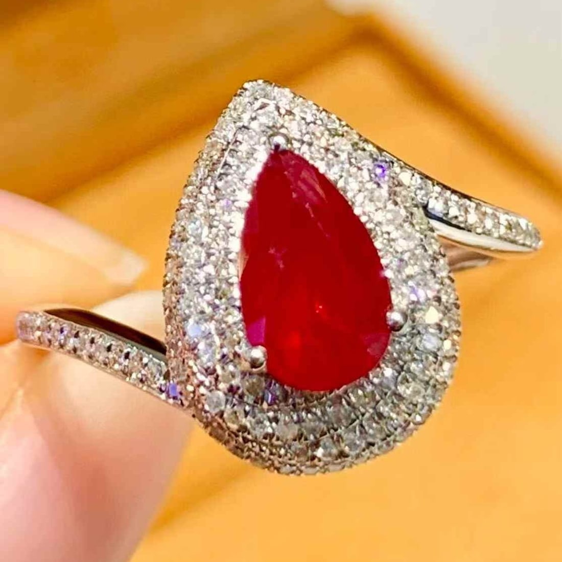 14k Gold 1.1 Ct Natural Ruby & Diamond Ring - 6