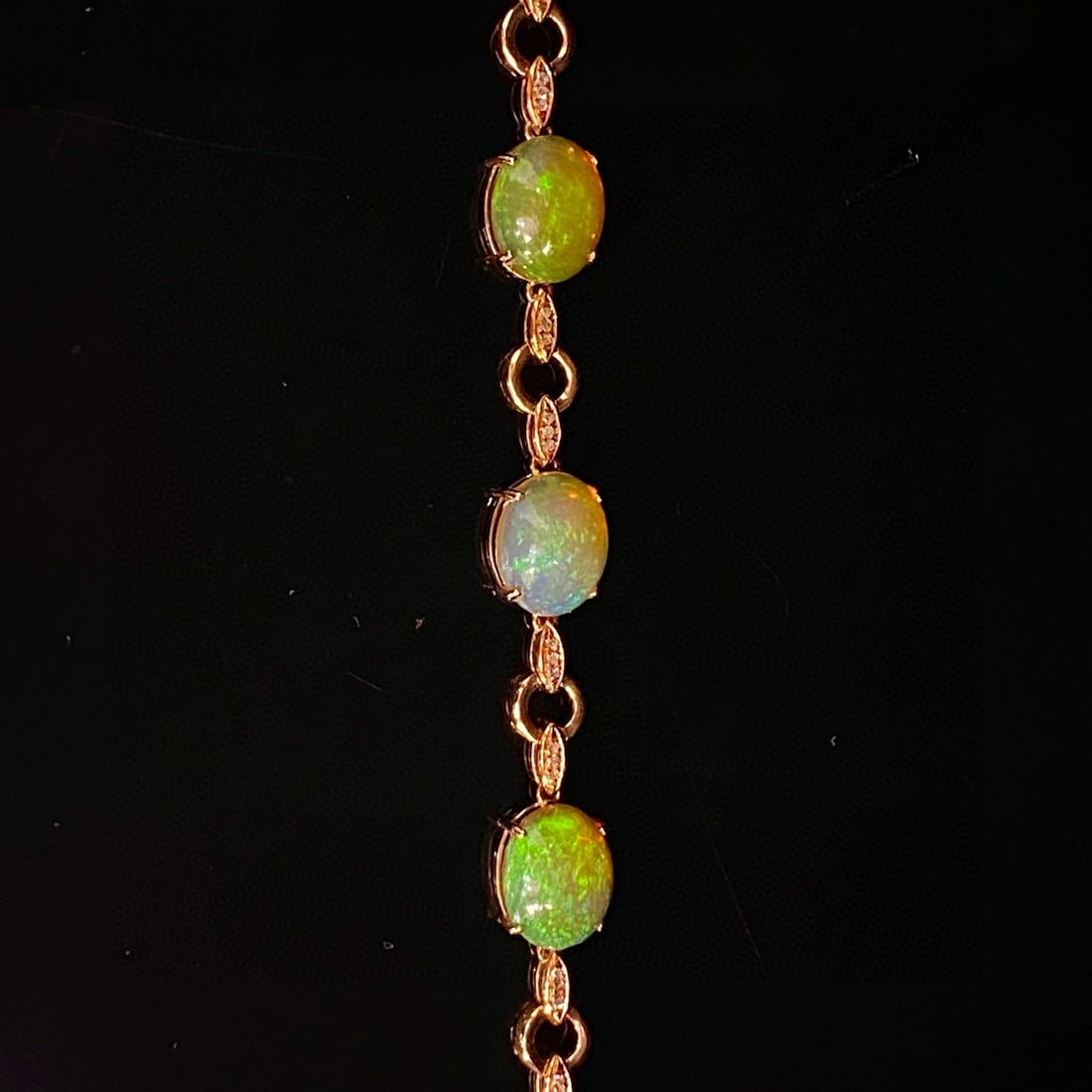 14k Gold 6.05 Ct Natural Opal & Diamond Bracelet - 3