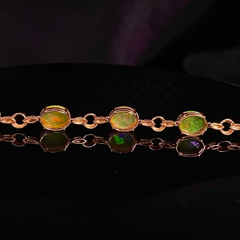14k Gold 6.05 Ct Natural Opal & Diamond Bracelet - 4