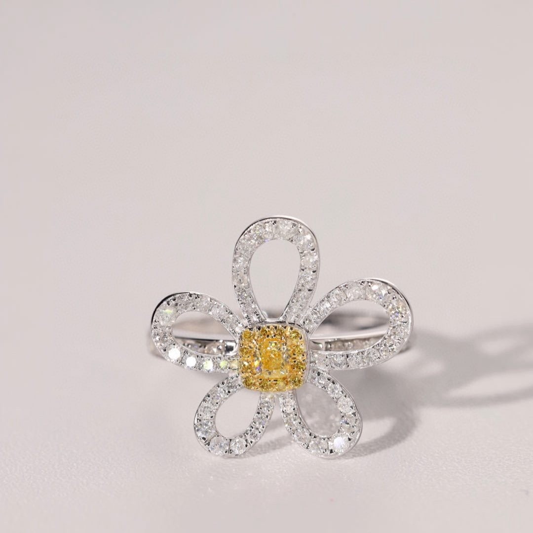 14k Gold 0.85 Ctw Natural Yellow Diamond & Diamond Ring - 7